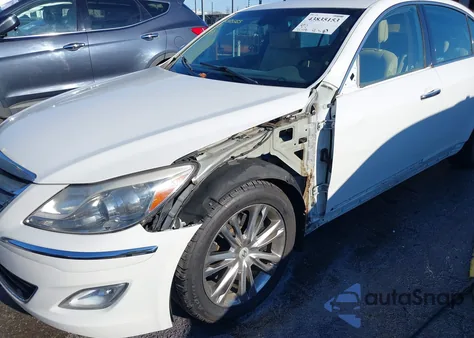 2012 Hyundai Genesis 3.8 из США, поврежденный, VIN KMHGC4DD0CU196895